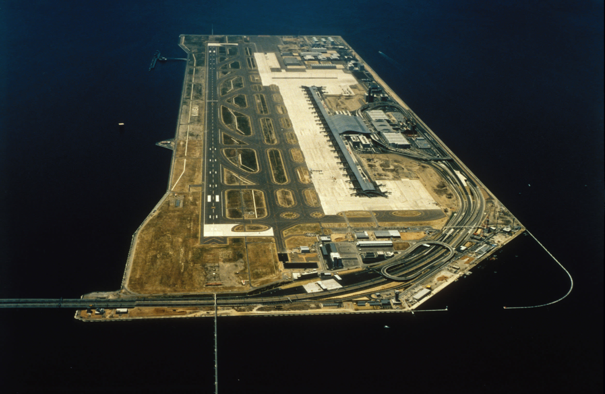 The airport that hasn't lost a single bag in 30 years