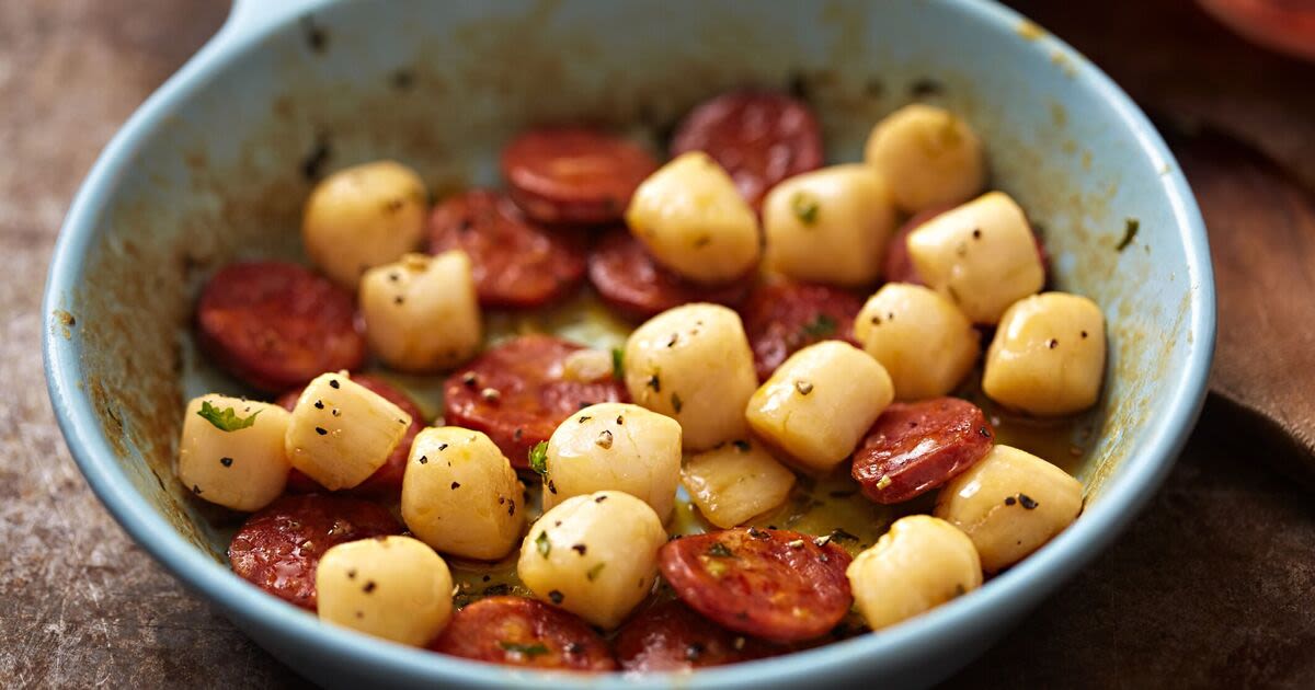 Nigella Lawson’s scallops and chorizo is a quick and flavourful dinner