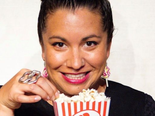 Interview: Analisa Bell's PASS ME THE POPCORN at Don't Tell Mama Honors Movies Old & New