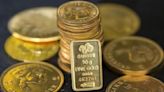 Gold prices rise slightly after weekly losses; inflation in focus