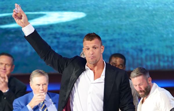 ...If He Was Coming Back’: The Story Behind Rob Gronkowski Going Wildly Off Script For Tom Brady Roast...