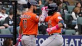 Former Hook Yainer Diaz homers as Astros hold off White Sox 4-3