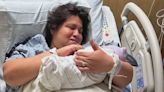 Madre hispana da a luz en el estacionamiento de un hospital: denuncian que no quisieron atenderla