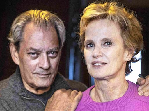 Siri Hustvedt, viuda de Paul Auster, denuncia la filtración de la muerte del escritor: "Nos robaron la dignidad"