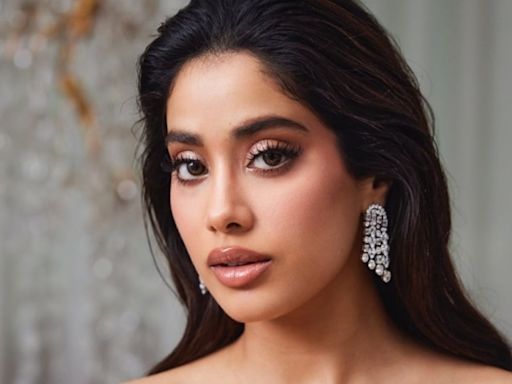 Ulajh star Janhvi Kapoor reveals her PR team wanted to cut ‘Ambedkar-Gandhi debate’ answer from interview: 'I don’t know how people will...'