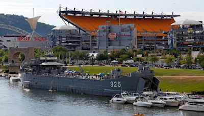 Decomissioned WWII Navy ship to temporarily dock at a Pittsburgh park