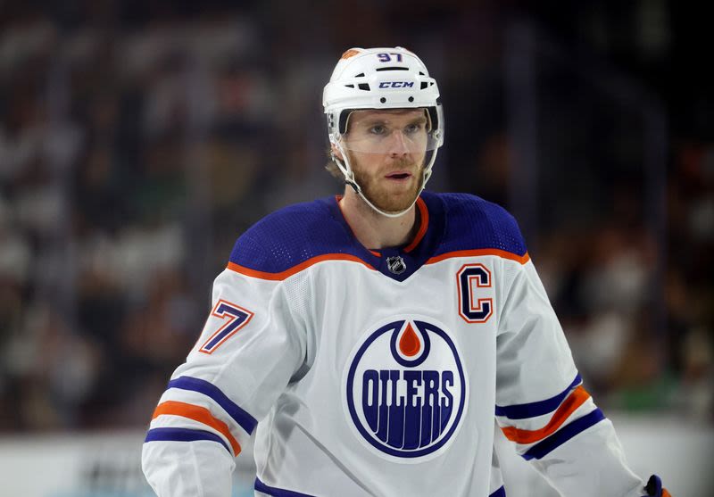 Connor McDavid chasing fourth Hart Trophy