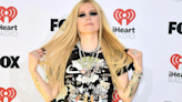 Sk8er gurl Avril Lavigne sets her doppleganger rumors str8