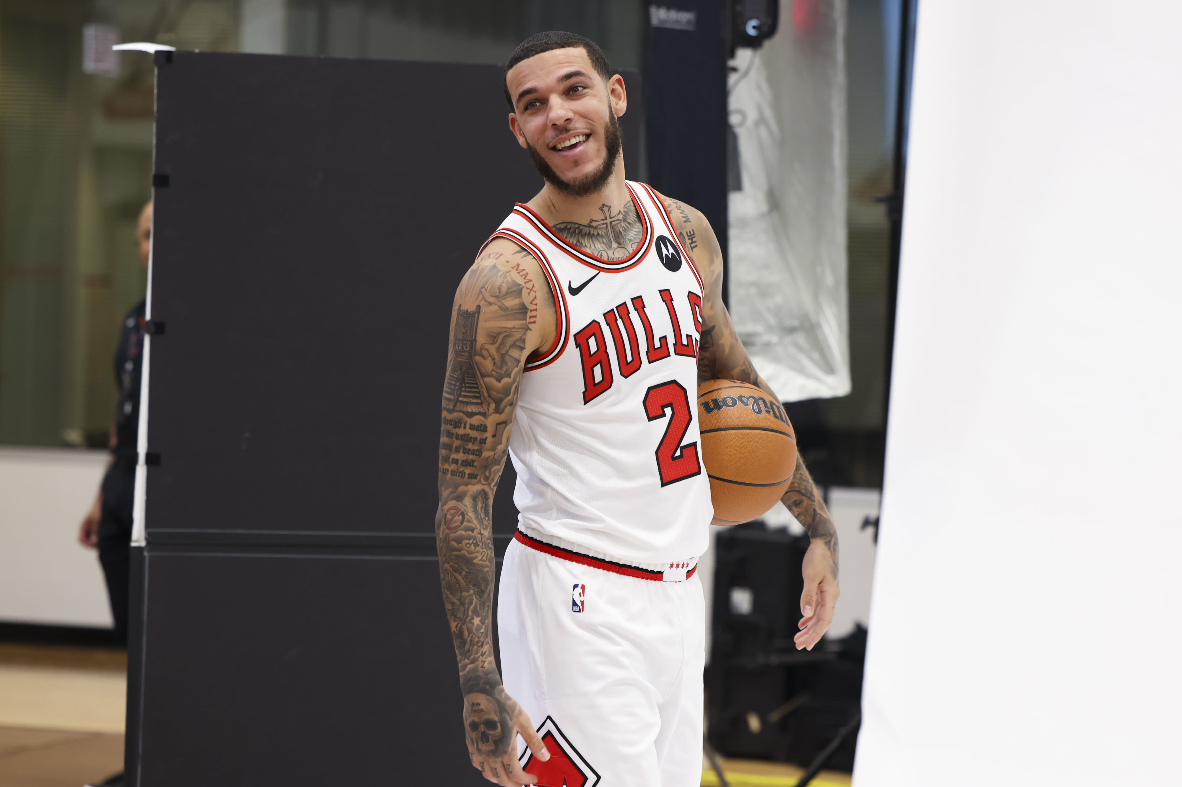 Chicago Bulls’ Lonzo Ball on track for 5-on-5 scrimmaging in August: ‘Hopefully he’s going to be ready for training camp’