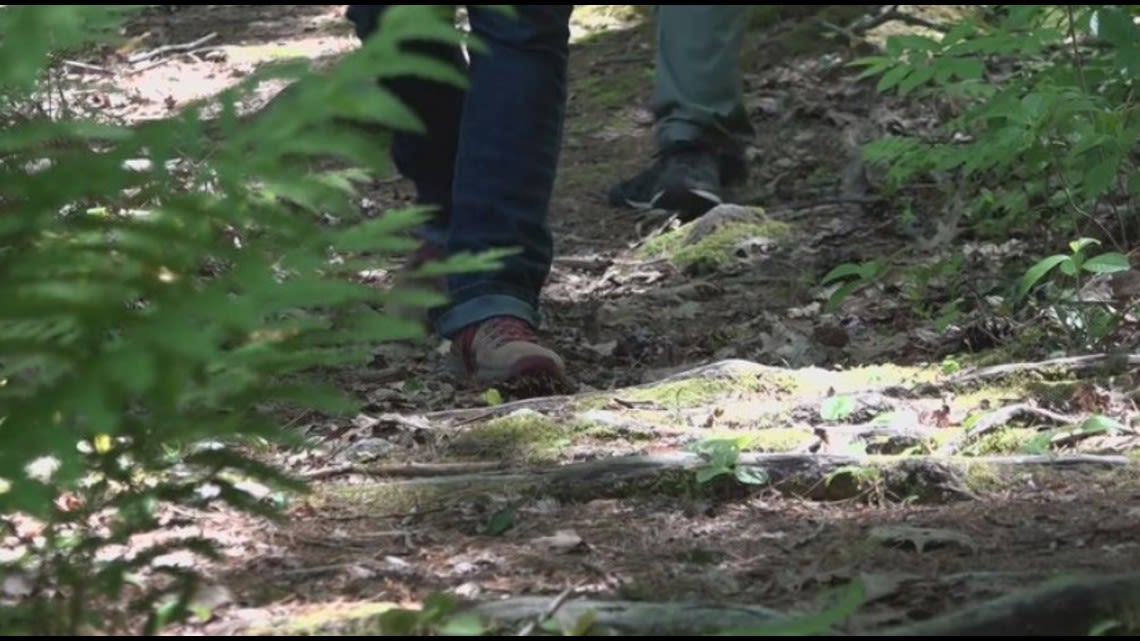 Massachusetts man dies while hiking in New Hampshire