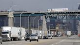 Canada border agents’ strike worries auto industry | Arkansas Democrat Gazette