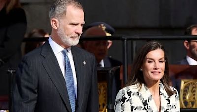 Beim Jubiläum zeigen sich Letizia und Felipe von Spanien nahbar