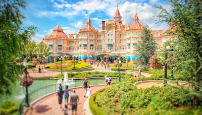 Save hundreds on Disneyland Paris holidays - by taking a coach instead