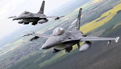 Democrats in US House of Representatives call for more Ukrainians to be trained on F-16 fighters