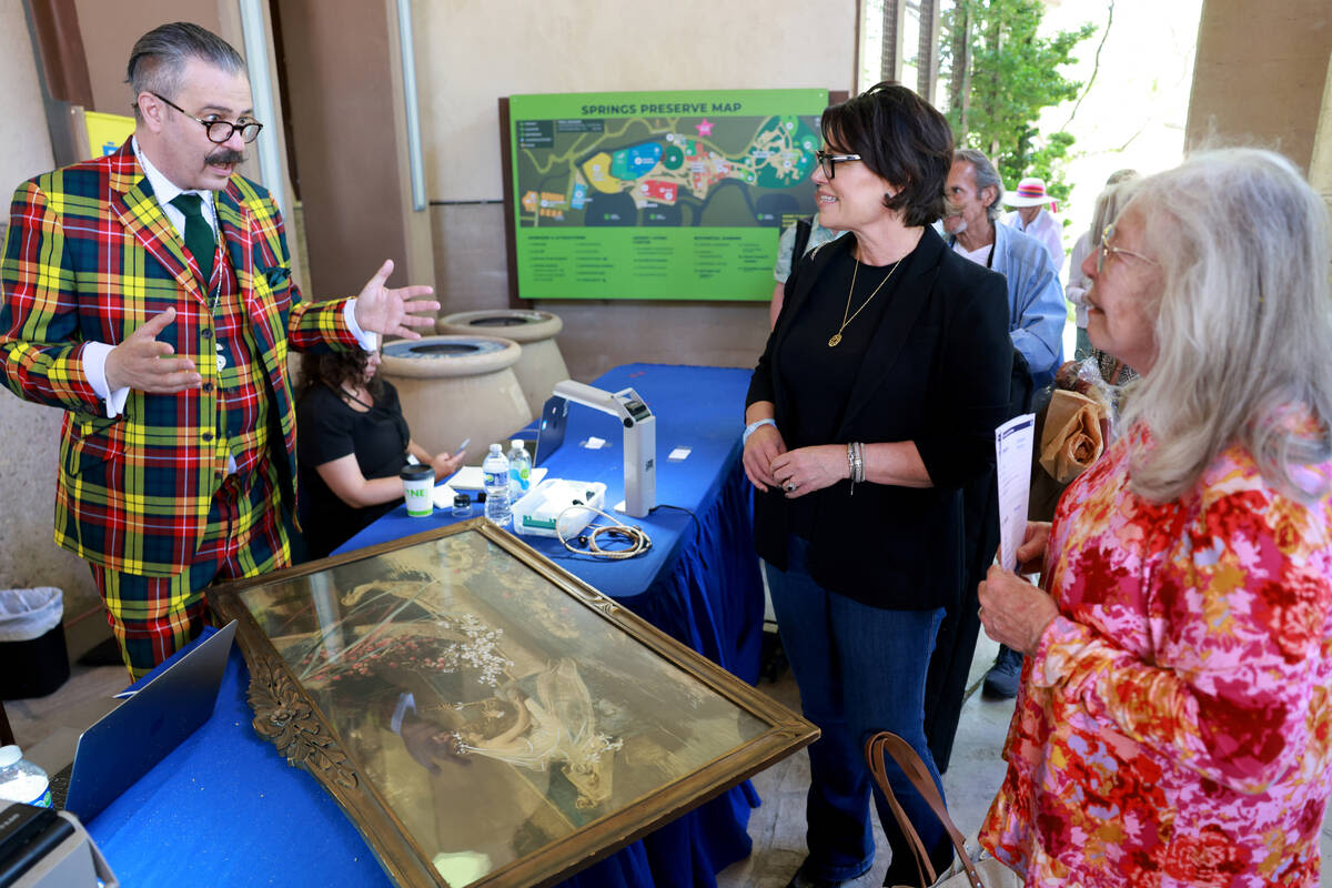 Antiques lovers, assemble! ‘Roadshow’ kicks off 2024 tour in Las Vegas — PHOTOS