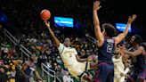 Baraka Okojie leads George Mason past DaRon Holmes II and No. 16 Dayton, 71-67