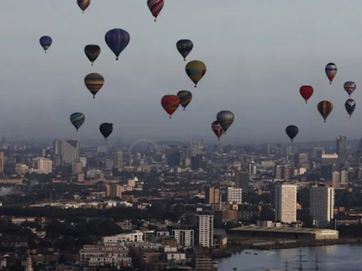 Hot air balloons set to soar over London on Sunday