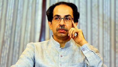 Maharashtra: Senior lawyer Abhishek Singhvi meets Uddhav Thackeray