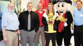 Dreger receives the Golden Apple Award