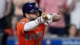 Altuve drives in go-ahead run, steals 300th base to lead Astros over Mariners 5-3