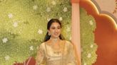 Sara Ali Khan Dazzles in Ivory and Gold Lehenga at Anant and Radhika's Shubh Aashirwad - News18