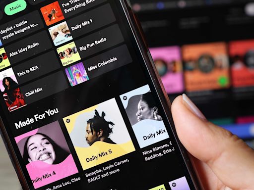 Cuáles son los 9 mejores podcasts de Spotify en 2024