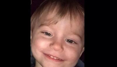 Tragic details emerge after toddler died from dehydration next to his dad