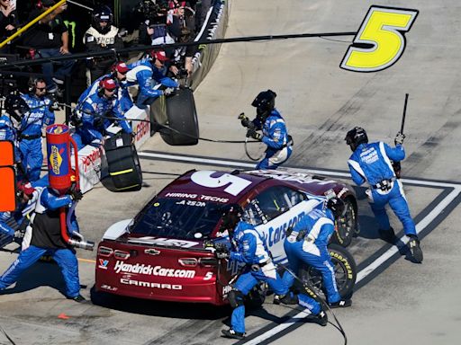 What TV channel is NASCAR’s Kansas race on today? Free live stream