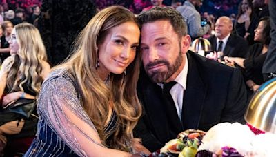 Jennifer Lopez baniu perguntas sobre Ben Affleck durante entrevistas, diz revista