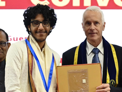 IIT-Madras convocation: Prize winner talks about ‘mass genocide’ in Palestine and tech giant’s role in it | Chennai News - Times of India