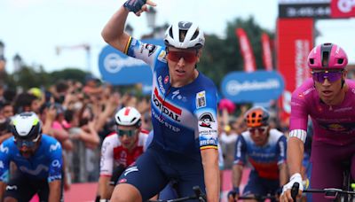 Merlier gana su segunda etapa en este Giro en día tranquilo para Pogacar