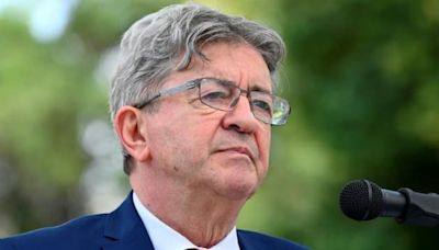 Jean-Luc Mélenchon estime qu'en cas d'absence de majorité, "la solution c'est qu'Emmanuel Macron s'en aille"