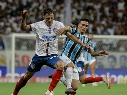 Bahía revive a Santiago Arias: el mejor lateral derecho en Brasil