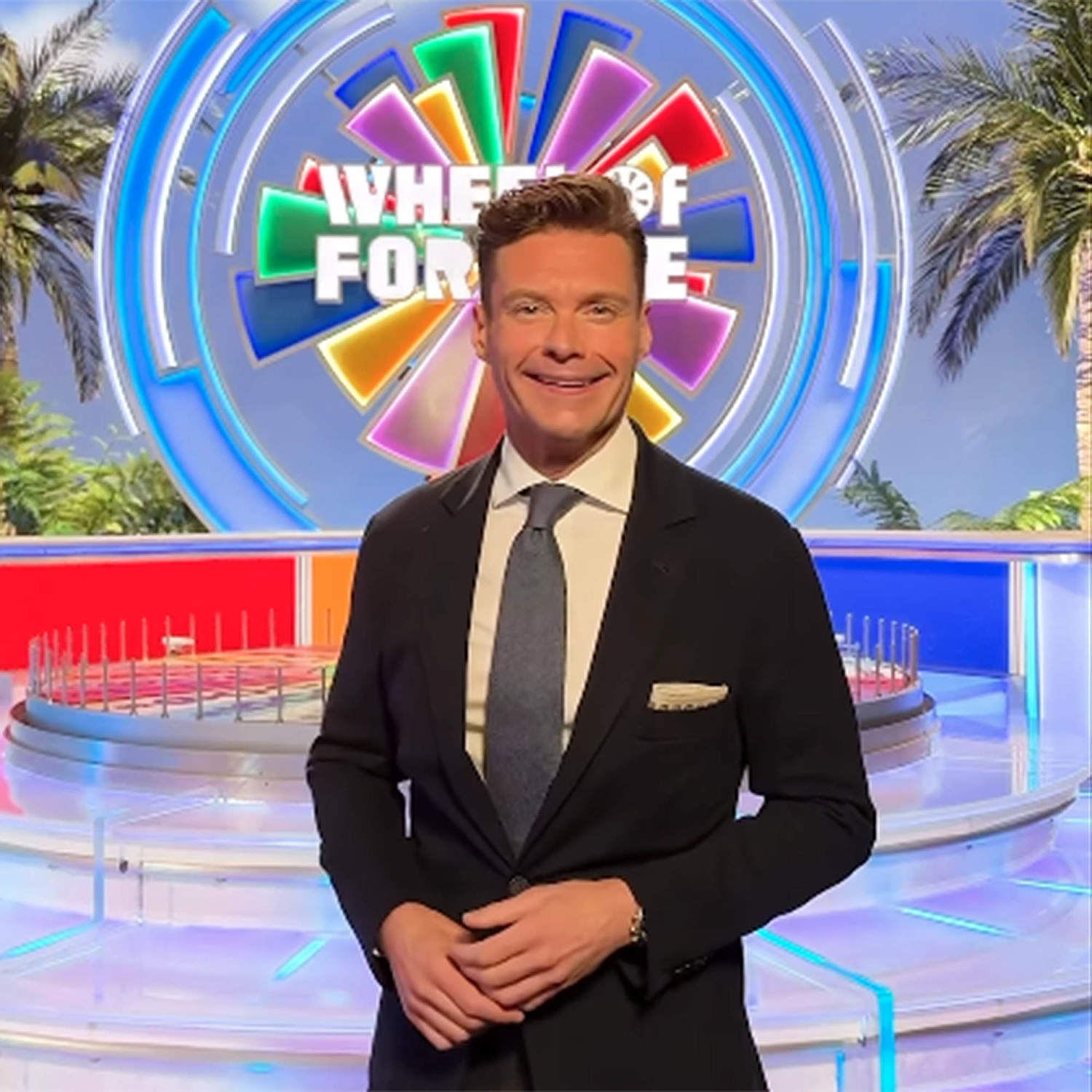 Ryan Seacrest kicks off first 'Wheel of Fortune' episode with special message for longtime viewers