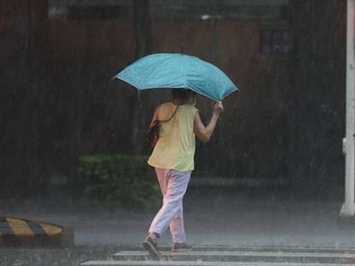 大雷雨襲2縣市！未來48小時降雨高峰 吳德榮：慎防致災劇烈天氣