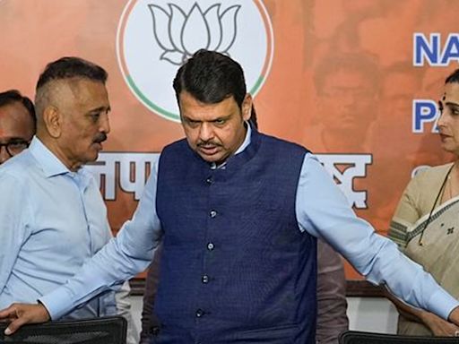 Mumbai News Live Updates: As Fadnavis looks to step down, Maharashtra BJP leaders to meet Amit Shah in Delhi