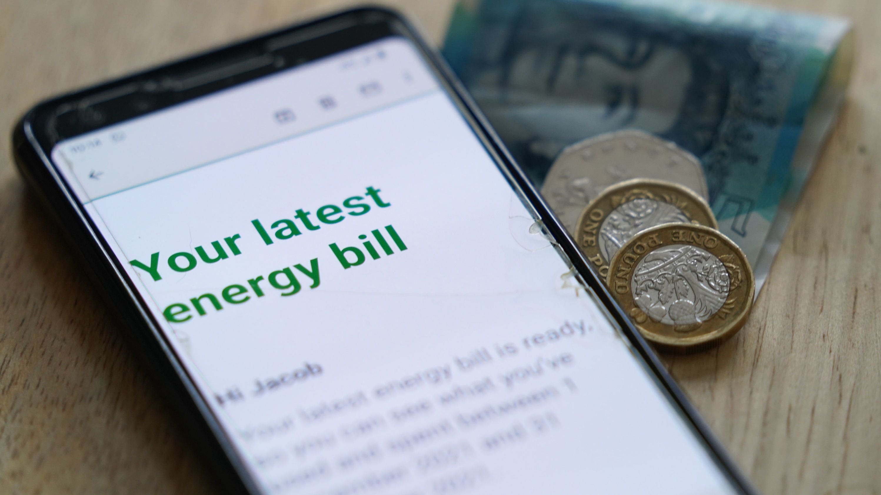 Ofgem proposes scrapping ban on cheaper energy tariffs for new customers early