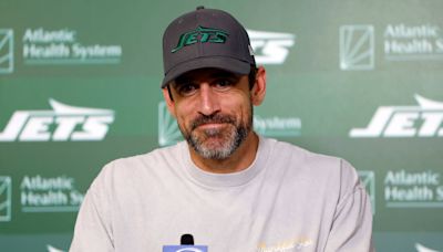 New York Jets training camp battles, featuring Aaron Rodgers vs. distractions