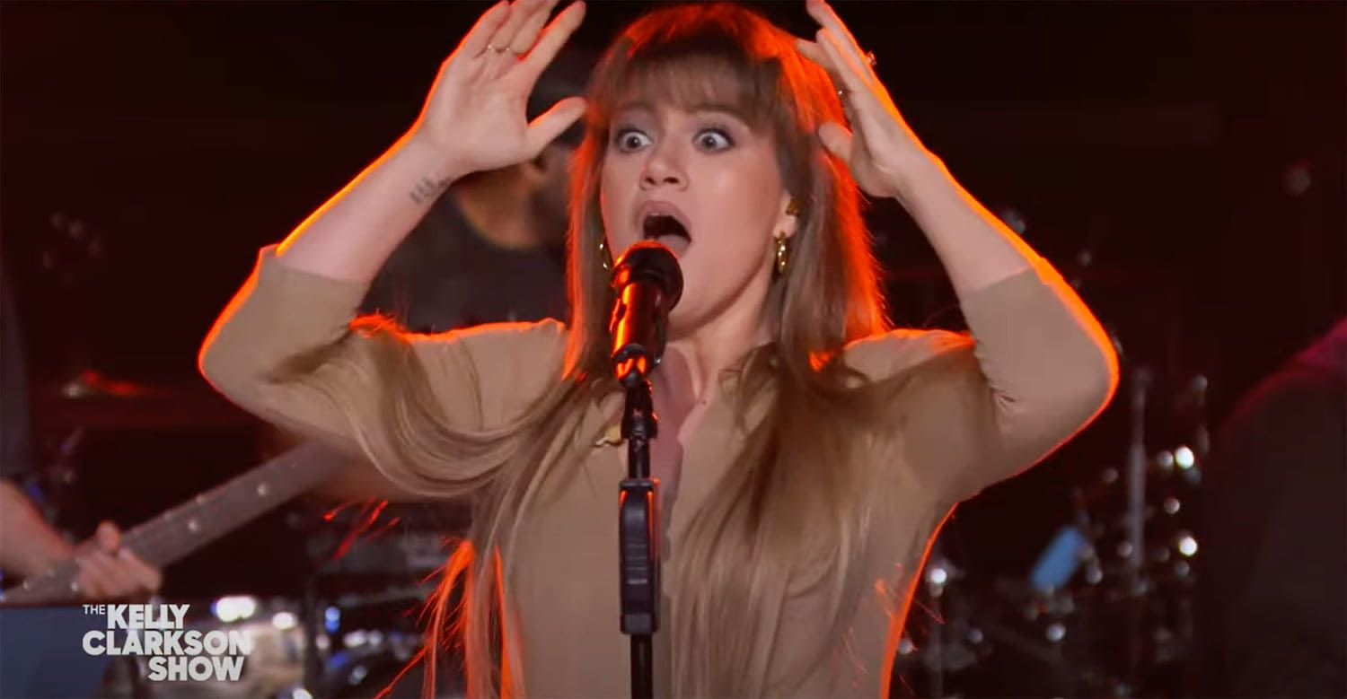 Kelly Clarkson tried to cover a classic rock song — and it almost ‘killed’ her. Watch her bloopers