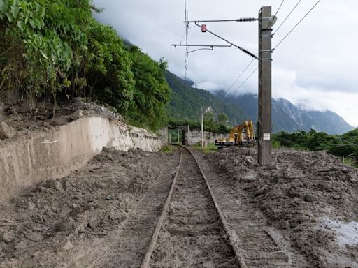 台鐵恢復雙線通車！花蓮土石流影響鐵公路 台9線今可搶通｜壹蘋新聞網