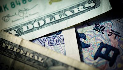 Bruised yen mired near 1986 low with eye on intervention