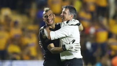 Liga MX | Robert Dante Siboldi defiende a Nahuel Guzmán y lanza dardo a sus detractores