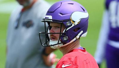 Vikings’ Sam Darnold Faces Ominous Prediction for 2024 Season: ‘Sell’