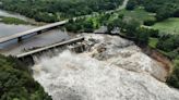 More rain possible in deluged Midwest as flooding kills 2, causes water to surge around dam