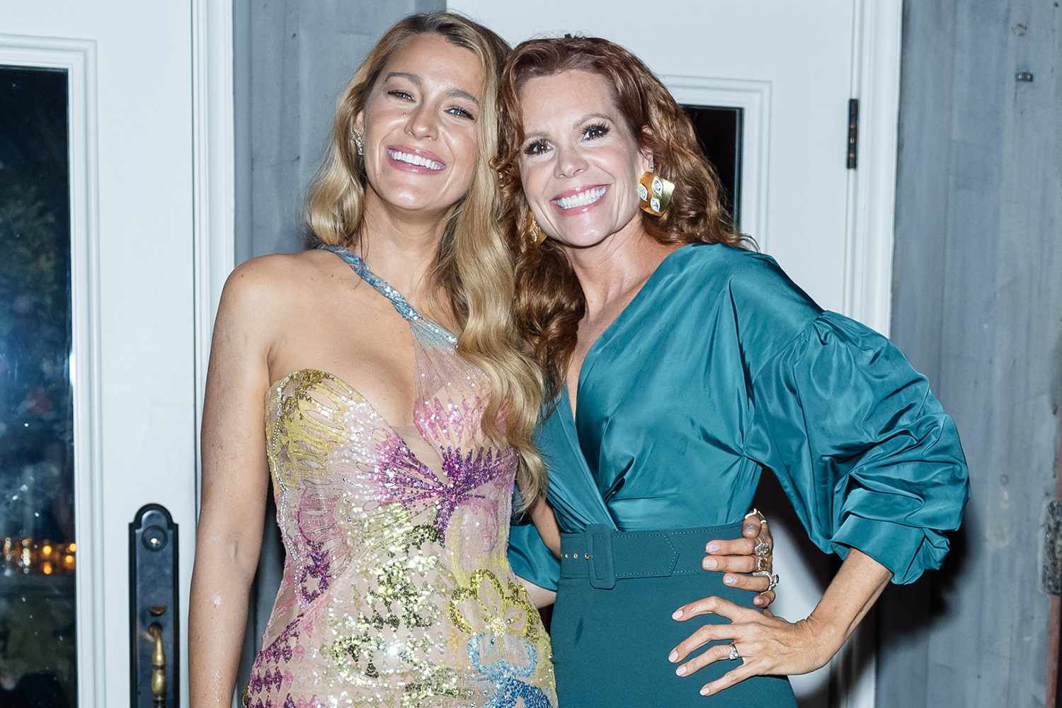 Blake Lively and Robyn Lively Pose on the Red Carpet in N.Y.C., Plus Kevin Hart, Pitbull, Jared Leto and More