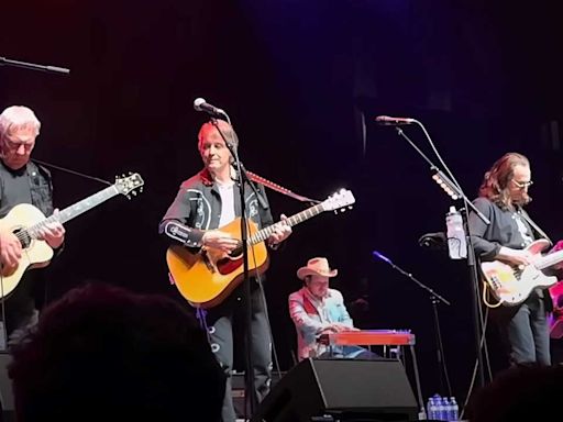 Watch Geddy Lee and Alex Lifeson appear onstage together at Gordon Lightfoot tribute show in Toronto