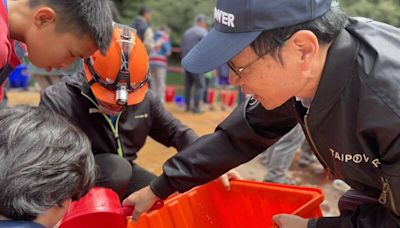 大甲溪發電廠維持水質潔淨 在德基水庫放流2.2萬尾魚苗