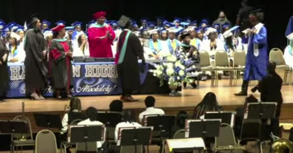 Video shows fight breaking out during Memphis high school graduation
