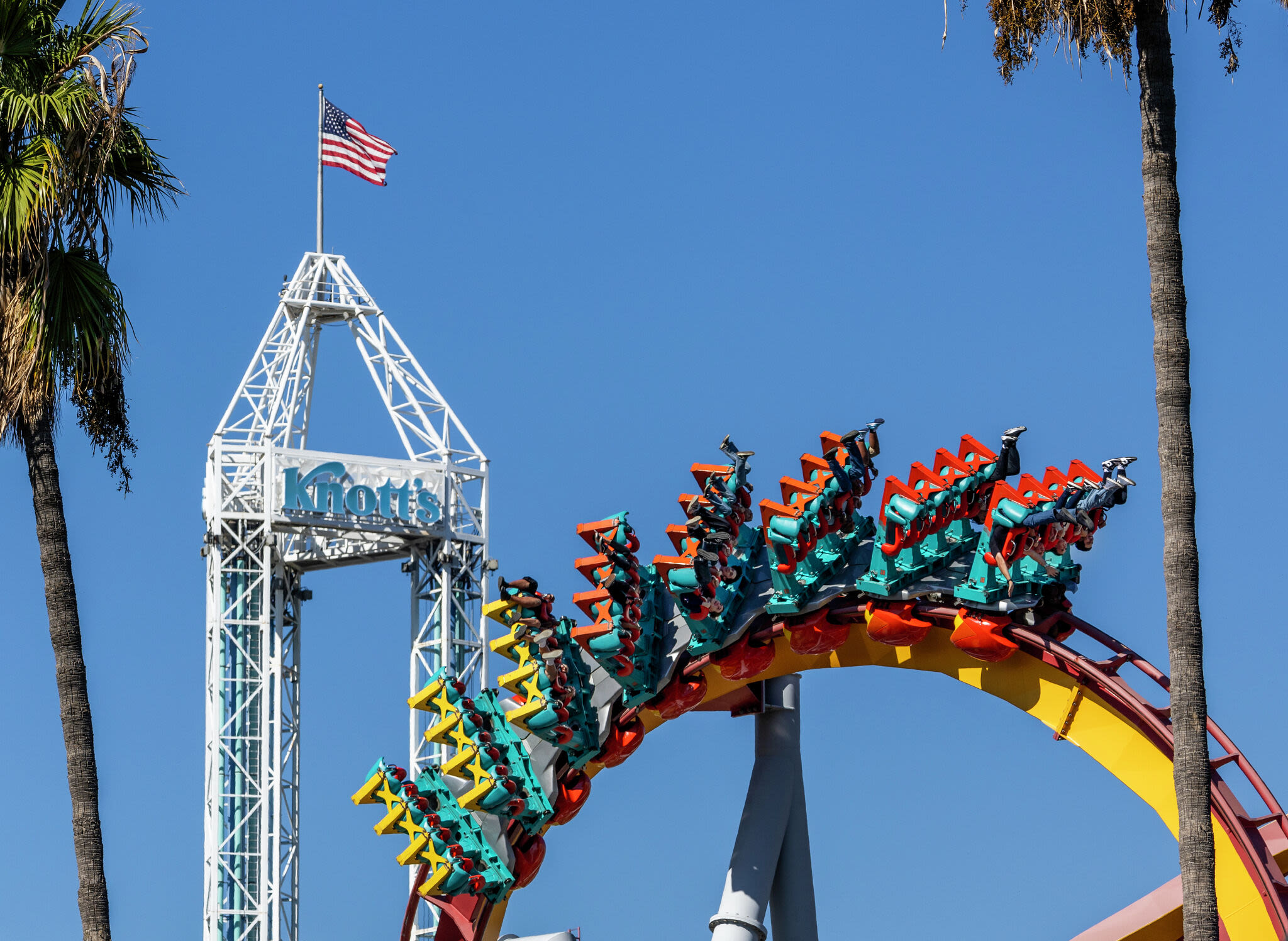 Six Flags and Cedar Fair announce all-park annual pass