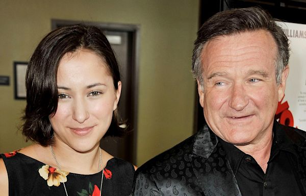 Robin Williams’ daughter debunks viral image of her dad on 10th anniversary of his death